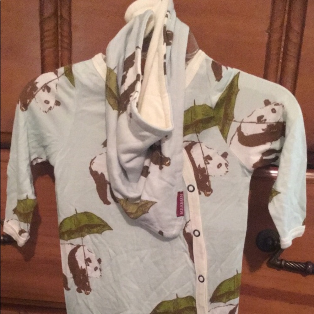 Milk barn sleeper and bib set